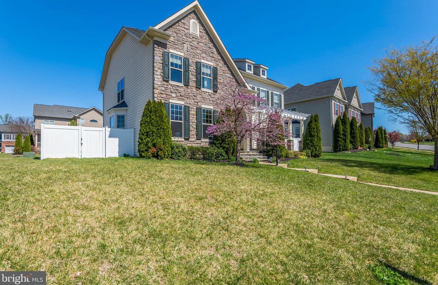 2184 Port Potomac Ave, Woodbridge, VA 22191