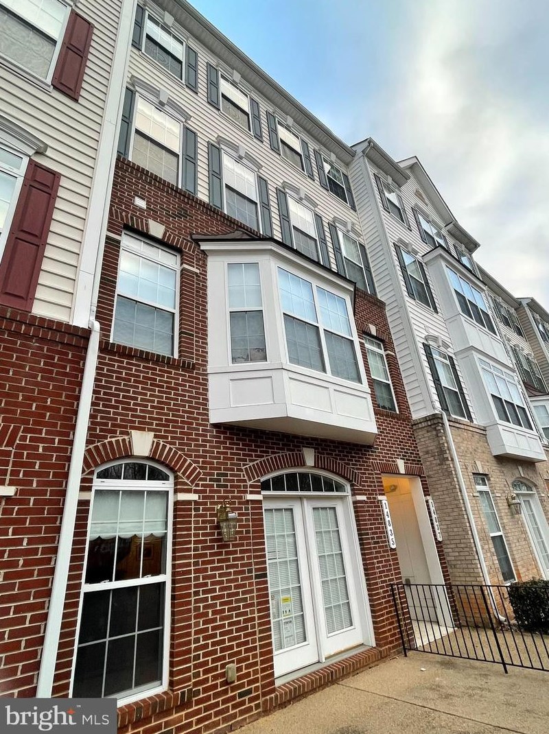 14837 Cloverdale Rd, Woodbridge, VA 22193