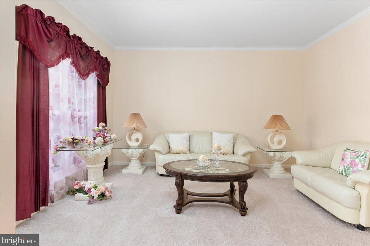 15427 Milton Hall Pl, Manassas, VA 20112