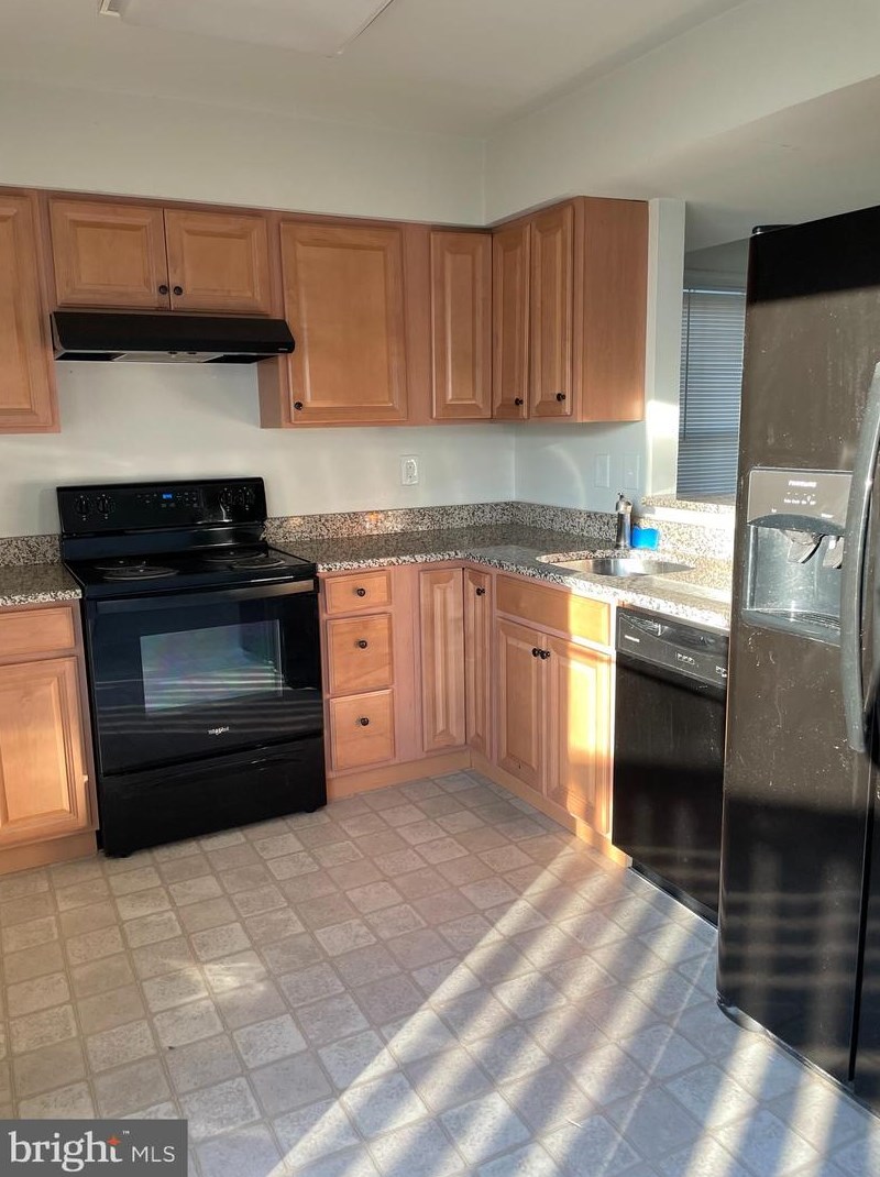 6606 Brave Ct, Haymarket, VA 20169