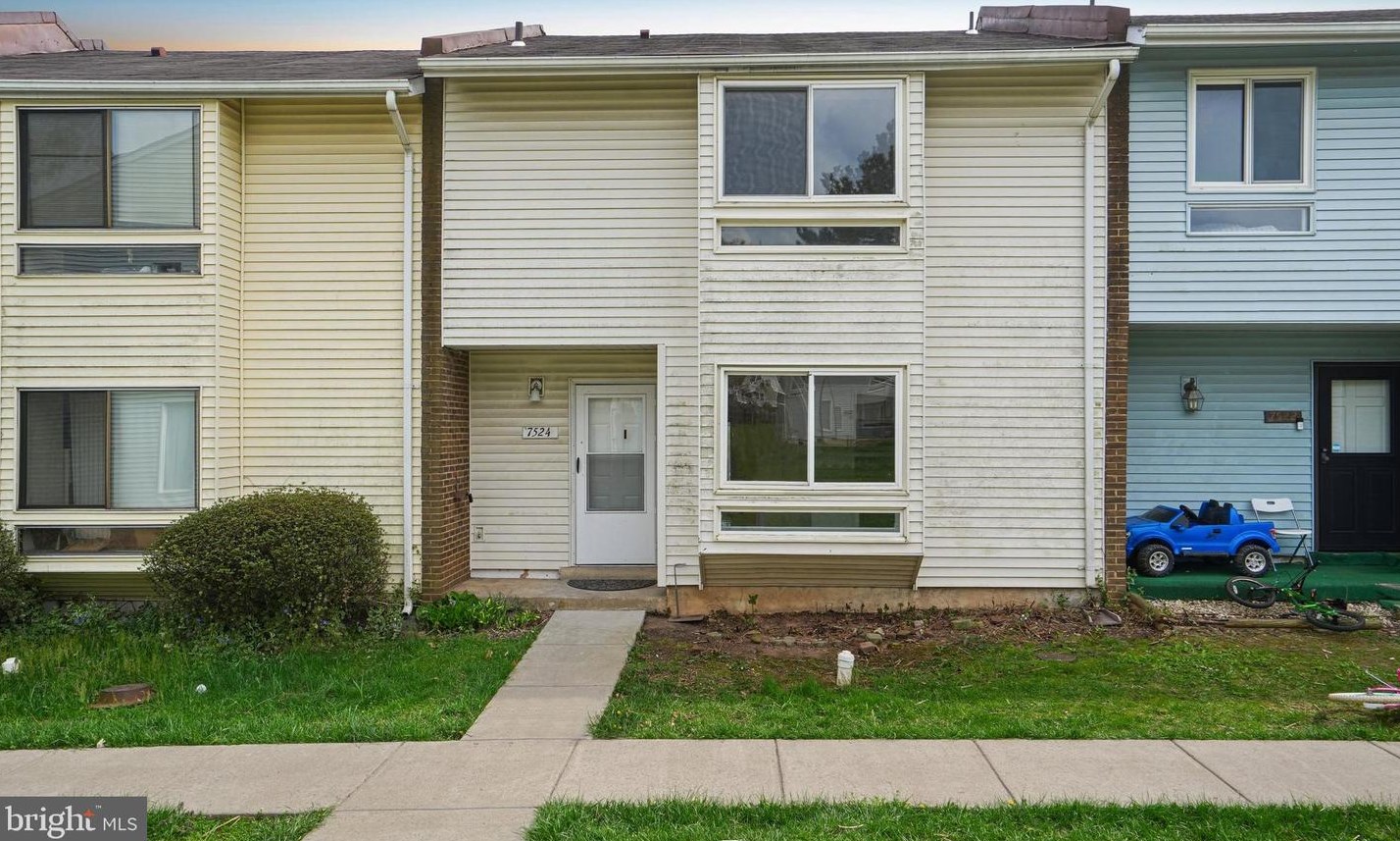 7524 Clemson Ct, Manassas, VA 20109