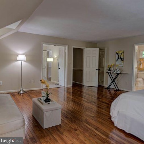 4734 Hickory Nut Pl, Dumfries VA  22025-1046 exterior