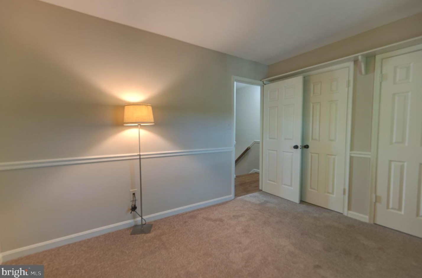 4734 Hickory Nut Pl, Dumfries VA  22025-1046 exterior