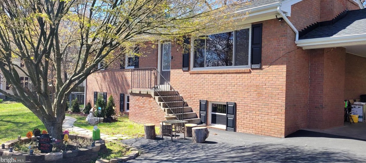 7650 Rugby Ct, Manassas, VA 20111-1921