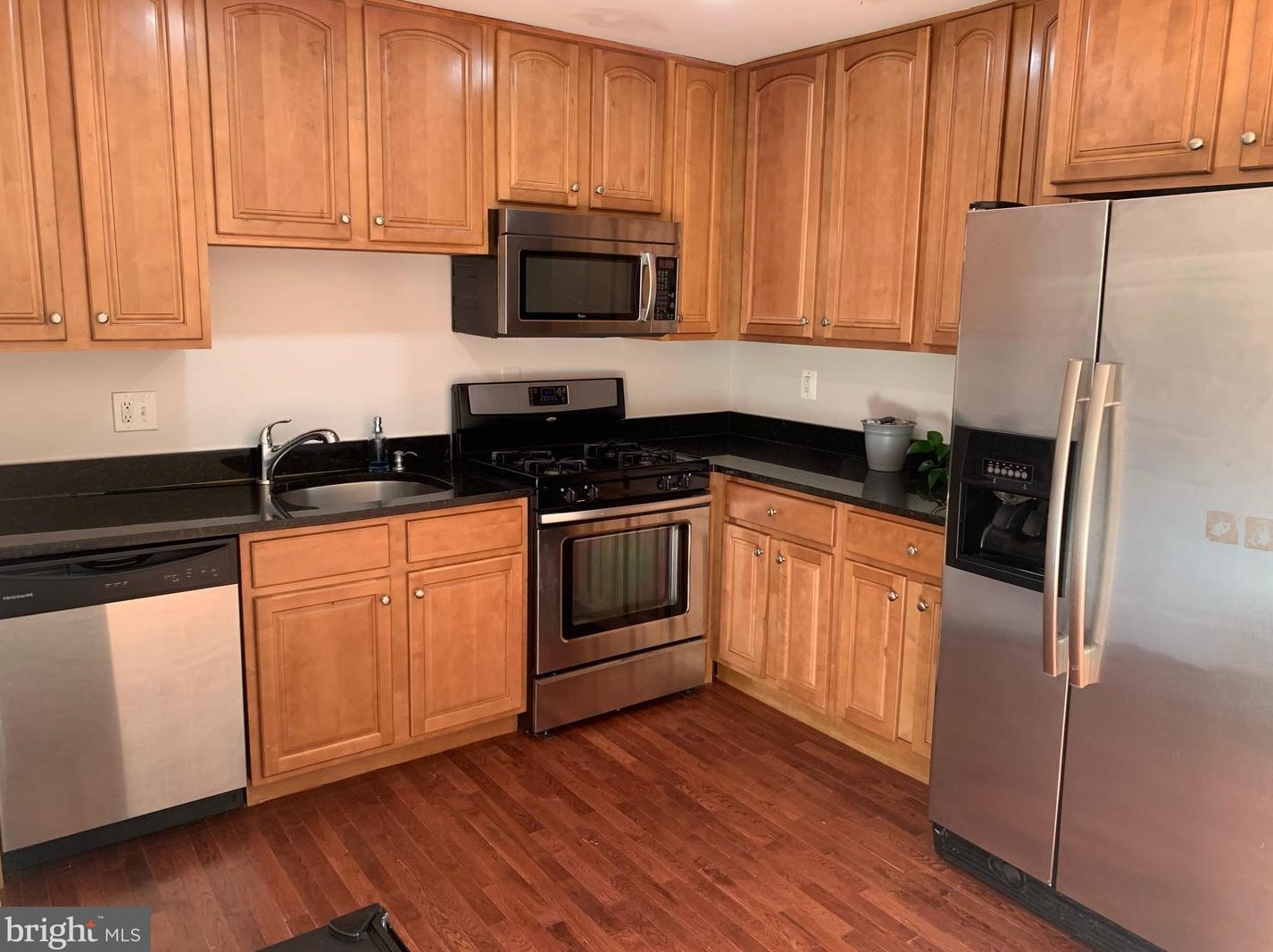 14880 Emberdale Dr, Woodbridge, VA 22193