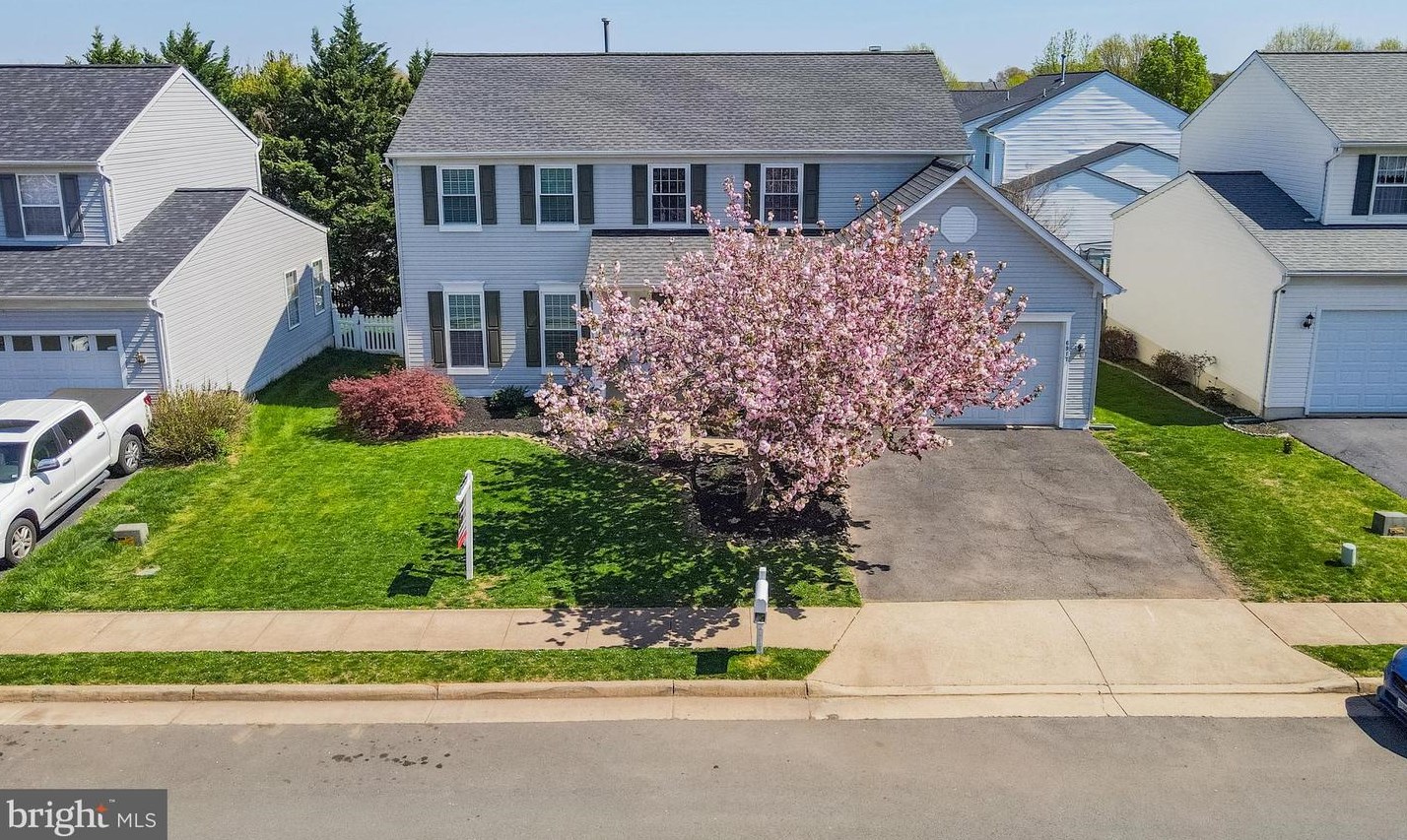 6917 Susquehanna Rd, Gainesville, VA 20155