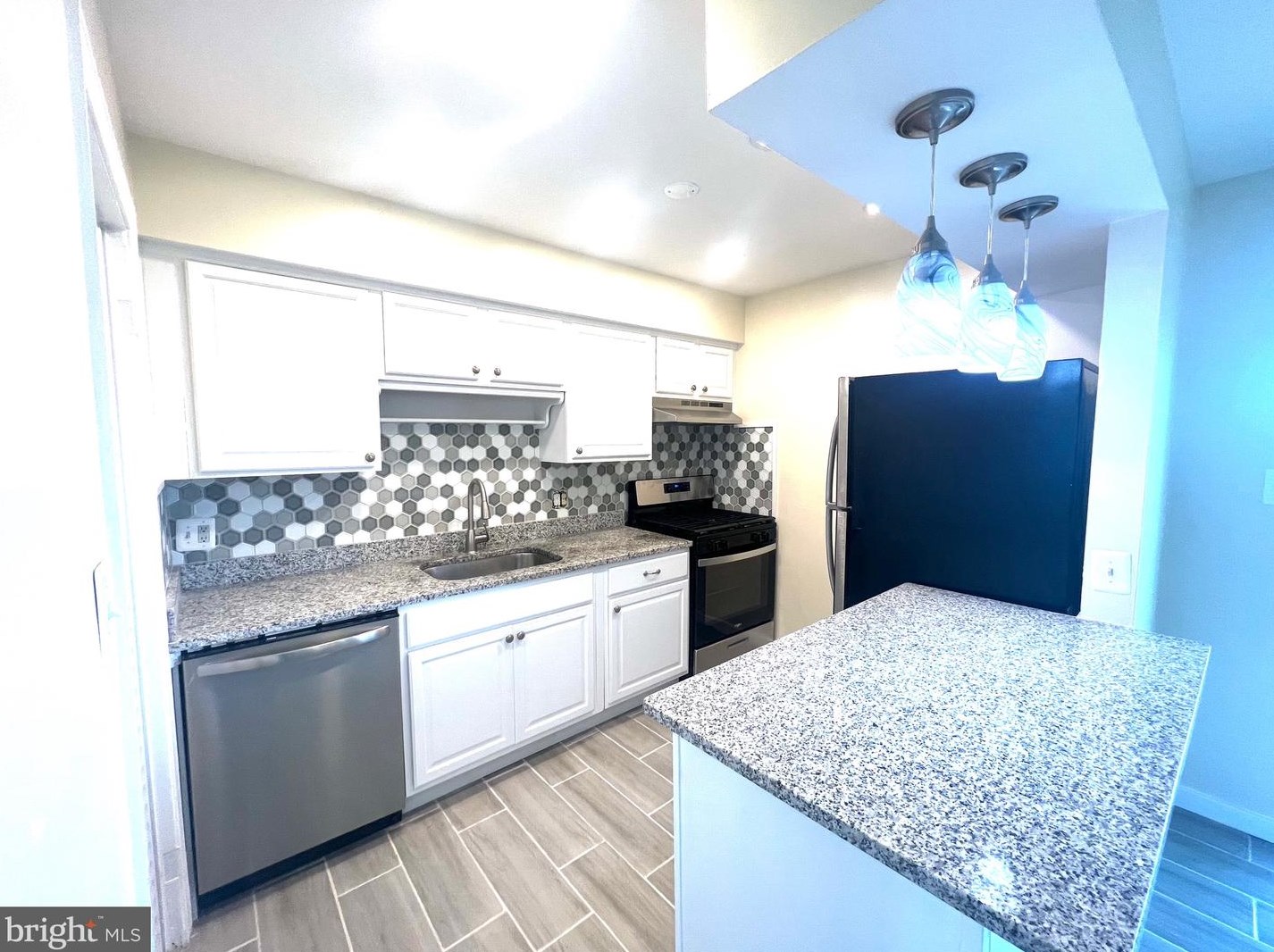 3469 Beale Ct, Woodbridge, VA 22193