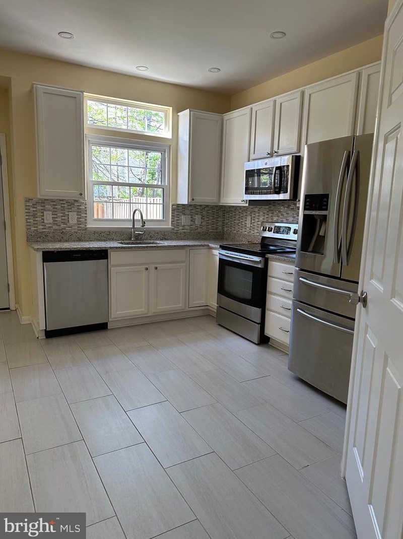 12408 Selkirk Cir, Bristow, VA 20136