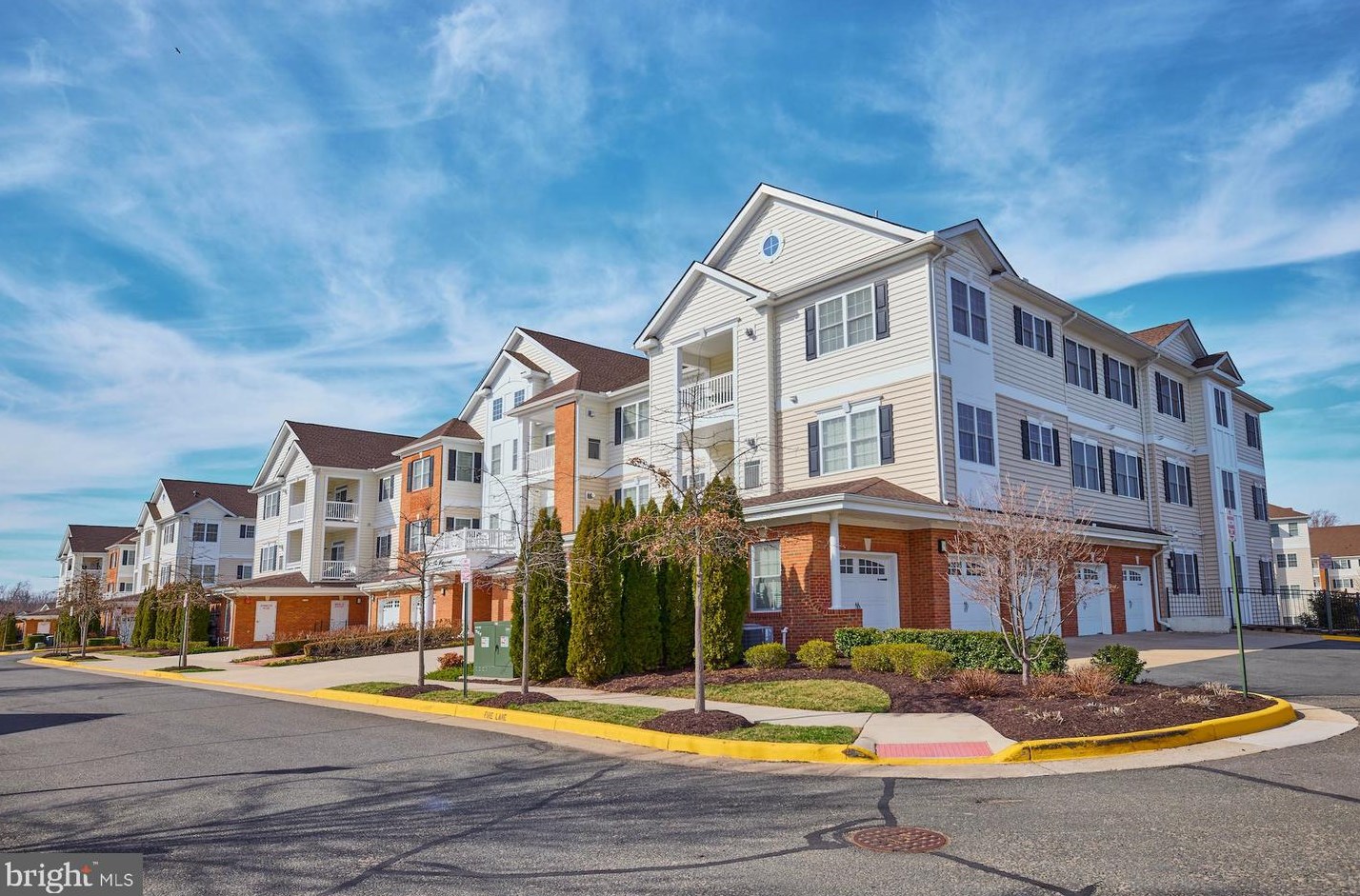 15211 Royal Crest Dr #306, Haymarket, VA 20169