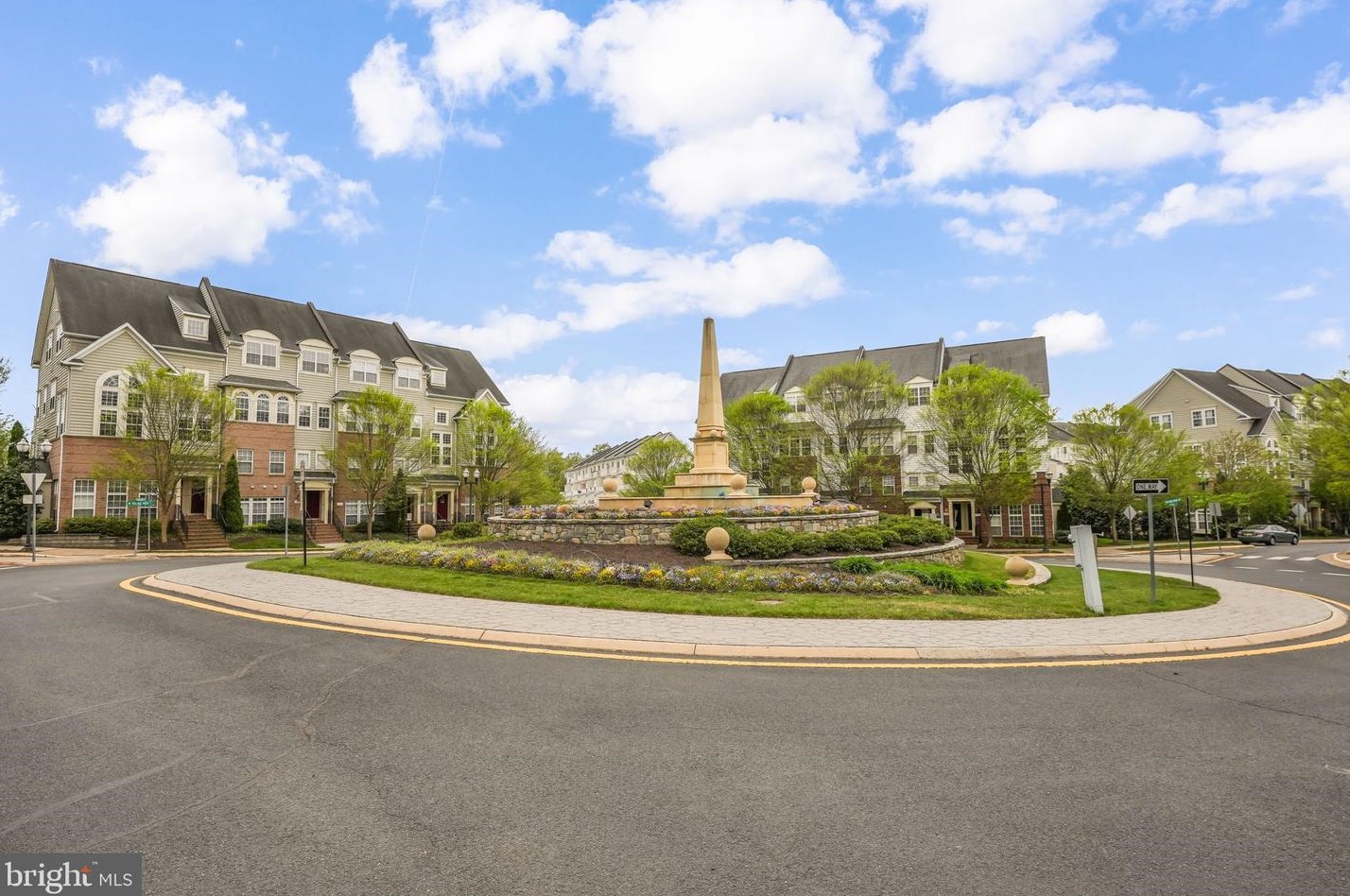 14492 Village High Street, Gainesville, VA 20155