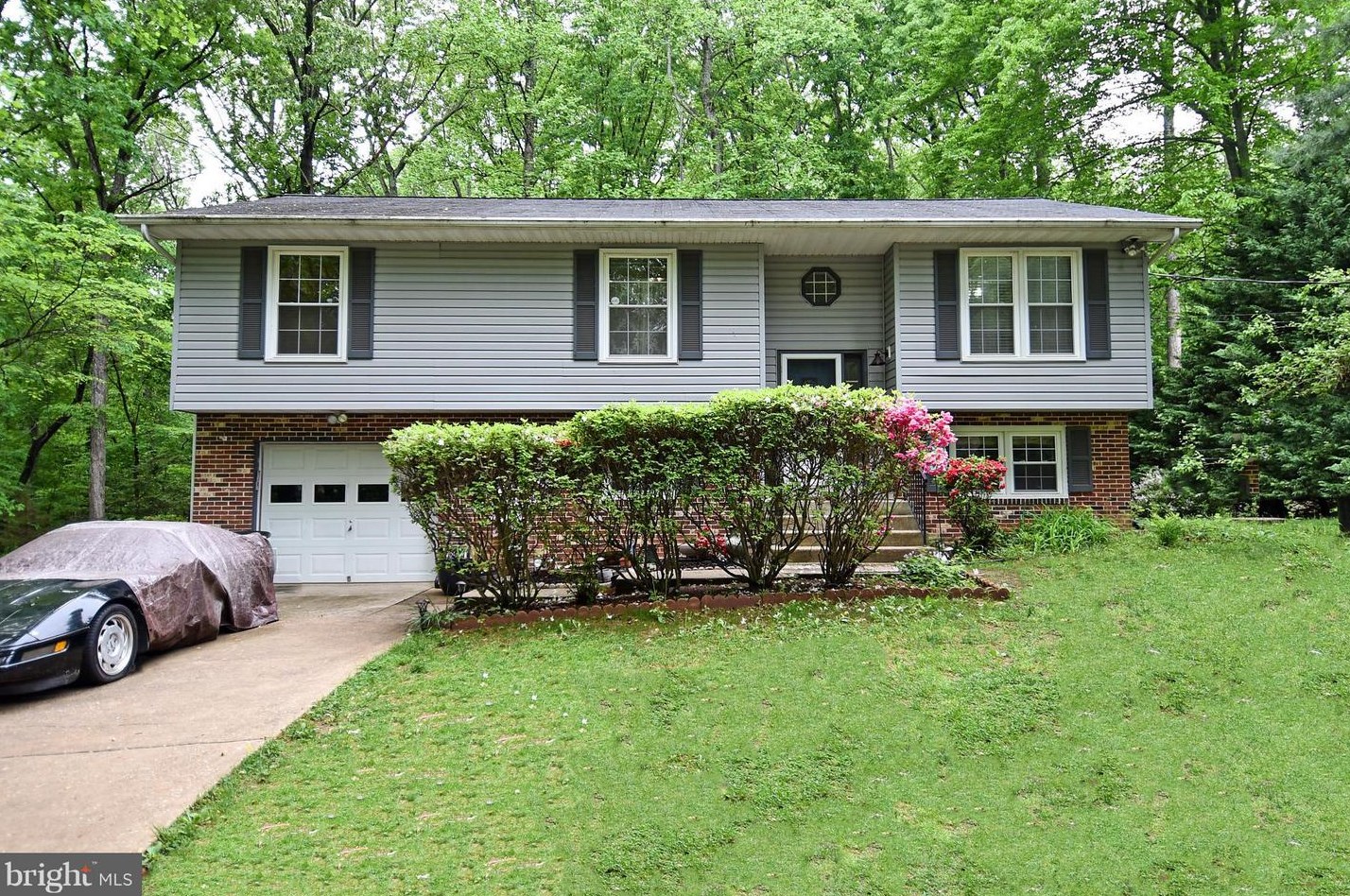 5139 Bobcat Ct, Woodbridge, VA 22193
