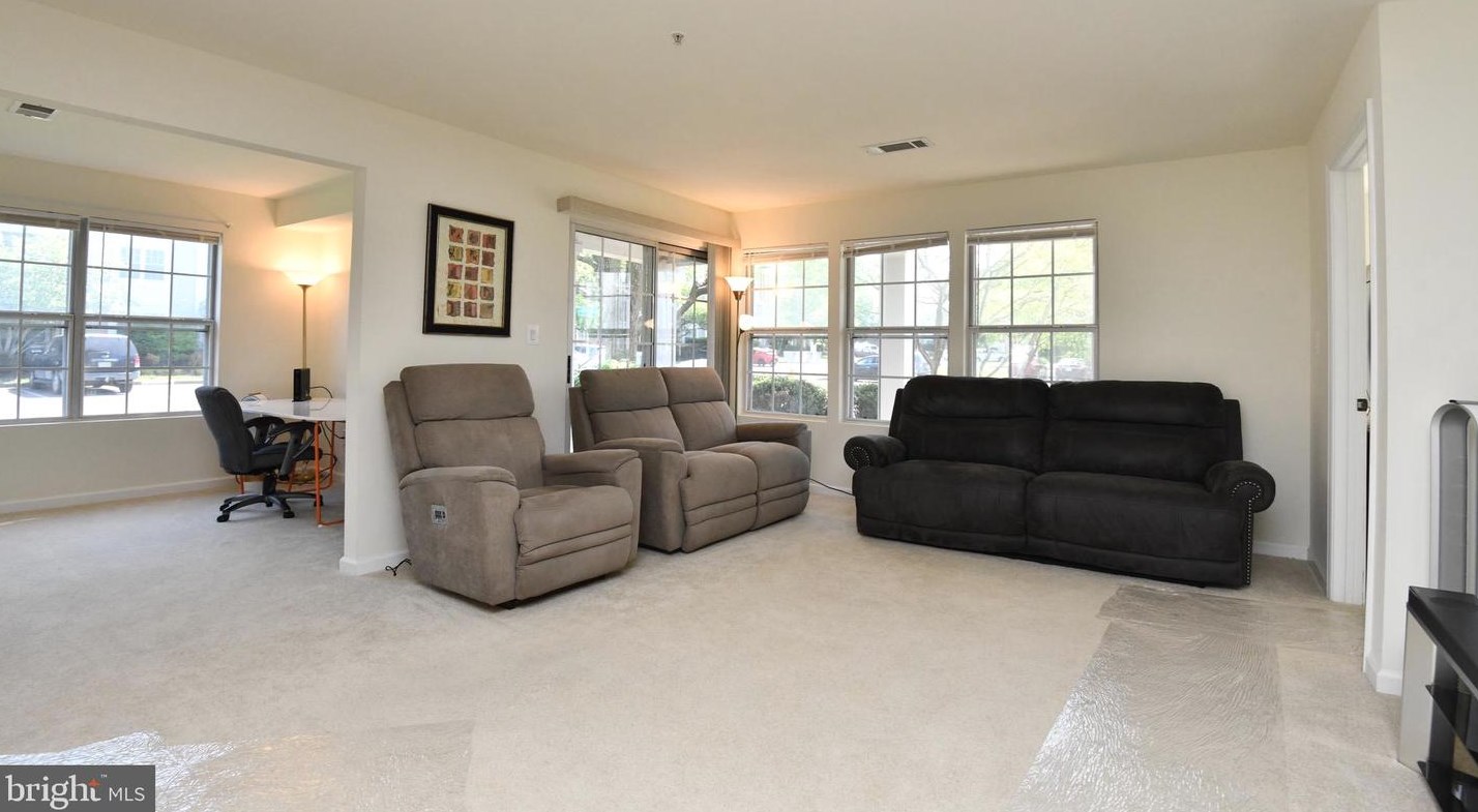 11020 Folksie Ct #104, Manassas, VA 20109