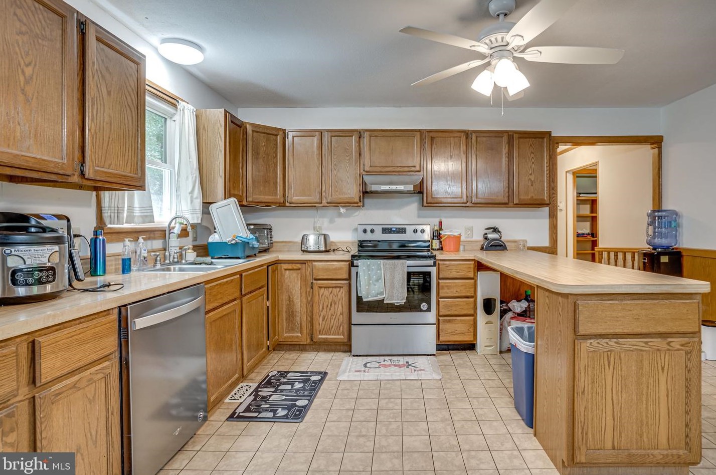 8907 Christine Pl, Manassas VA  20112-3173 exterior