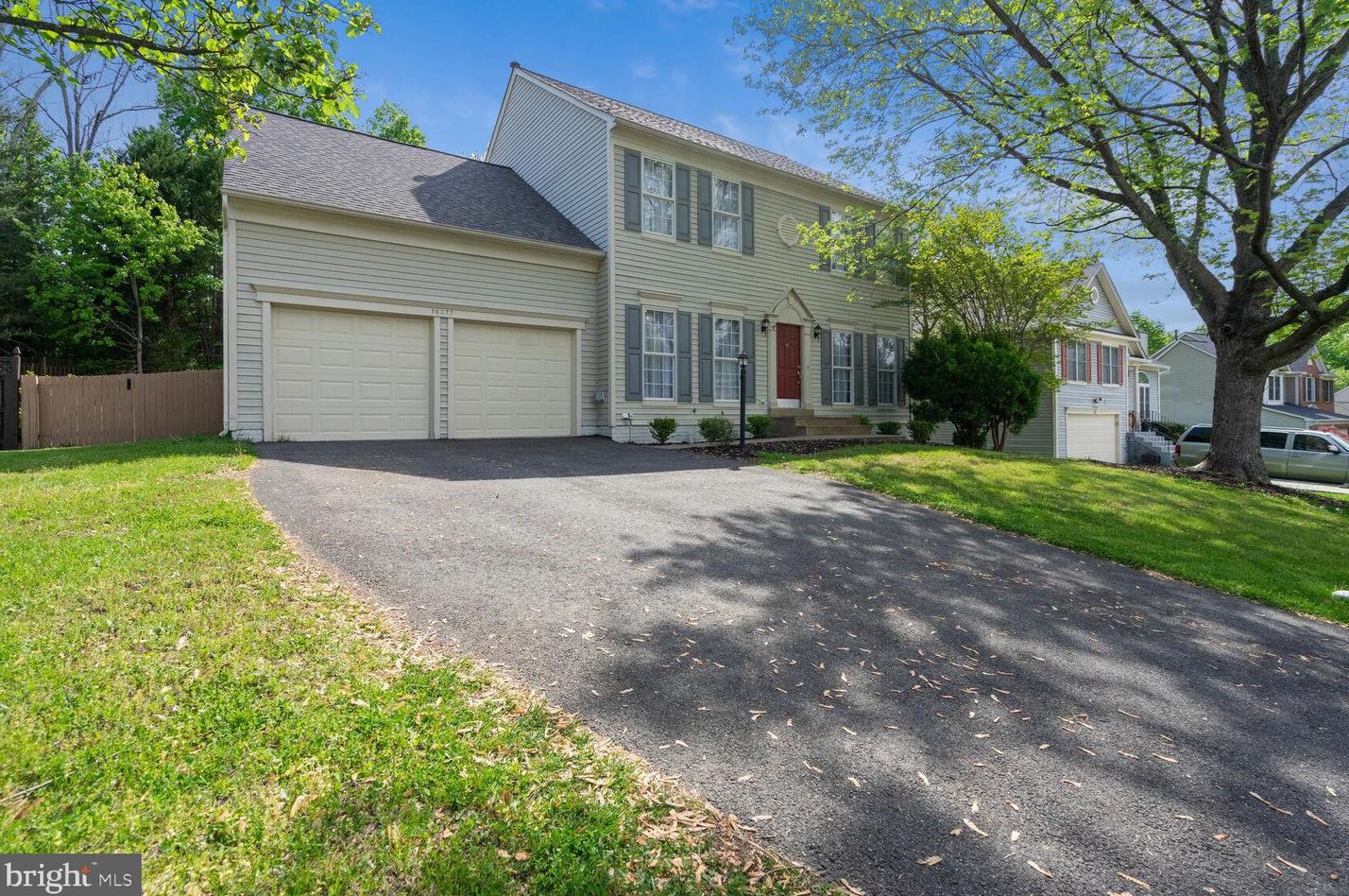 16077 Olmstead Ln, Woodbridge, VA 22191
