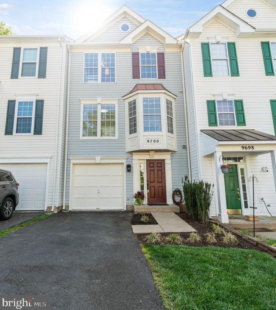 9700 Bedder Stone Pl, Bristow, VA 20136