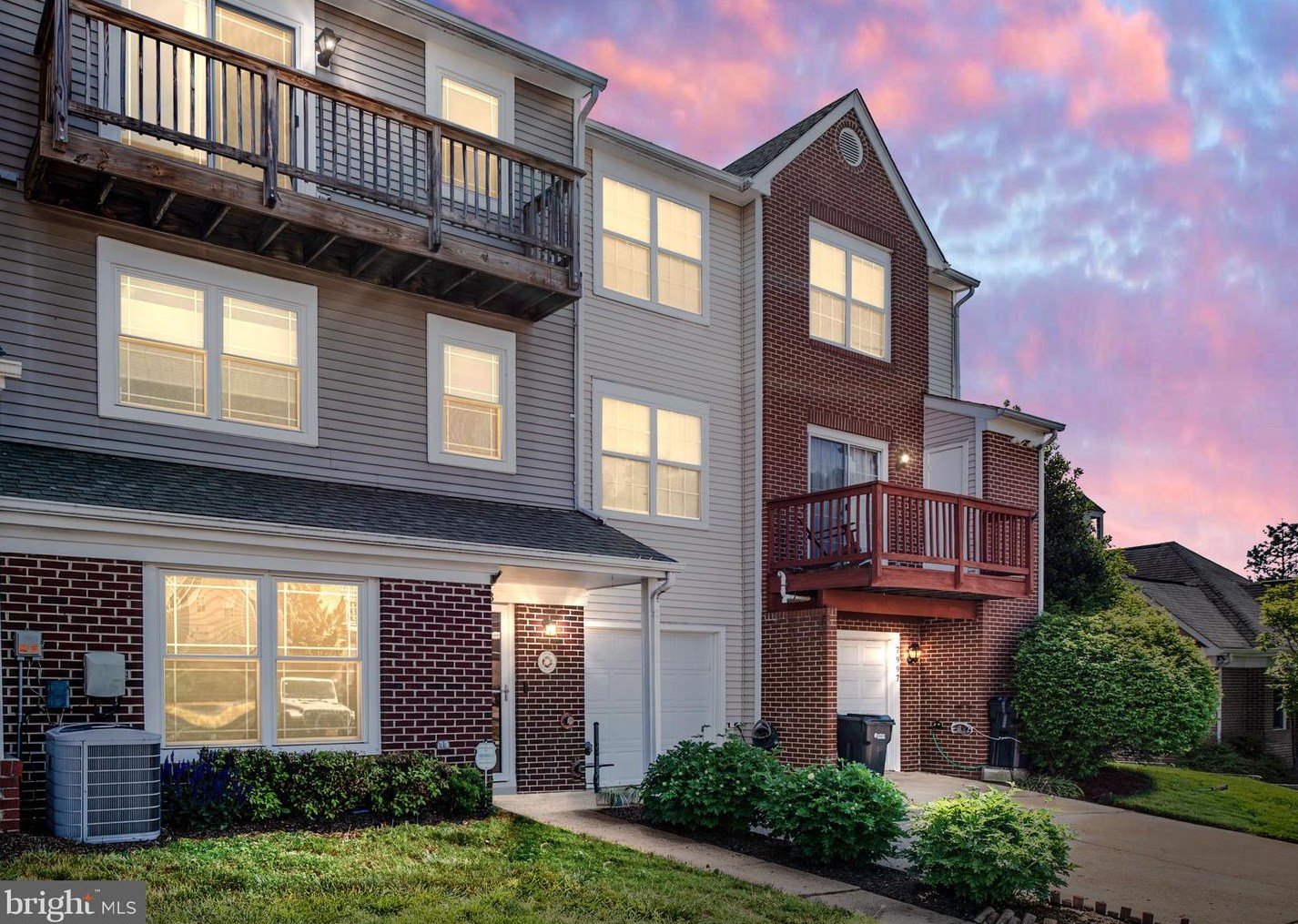 7993 Coachcrest Ct, Manassas, VA 20109