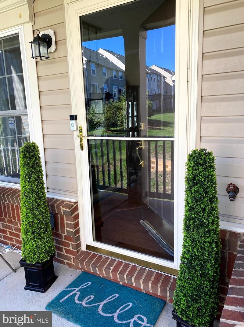2827 Chinkapin Oak Ln, Woodbridge, VA 22191