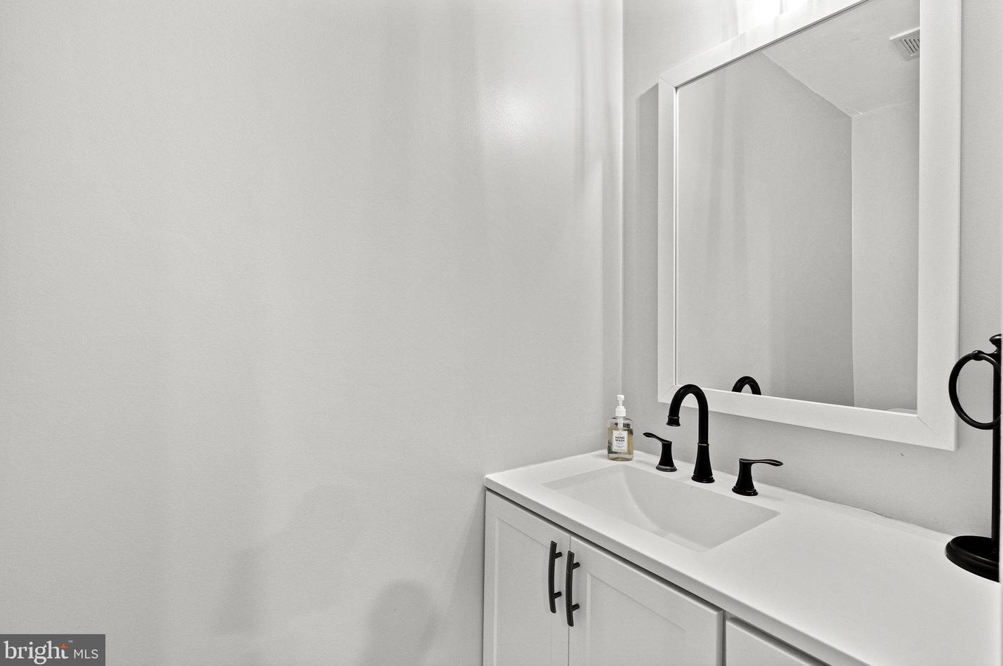 7896 Flager Cir, Manassas VA  20109-7430 exterior