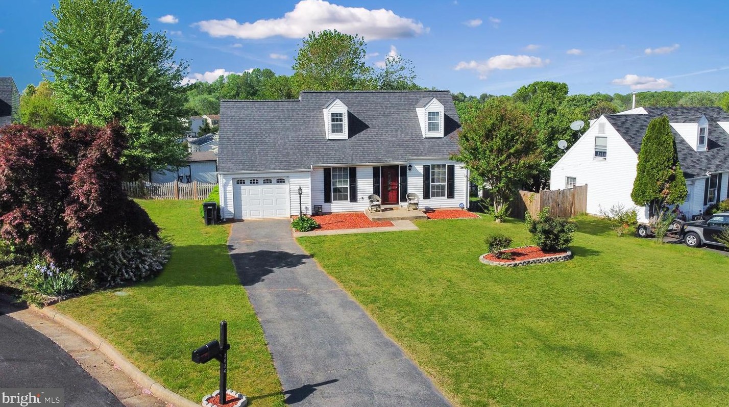 5624 Reardon Ln, Woodbridge, VA 22193