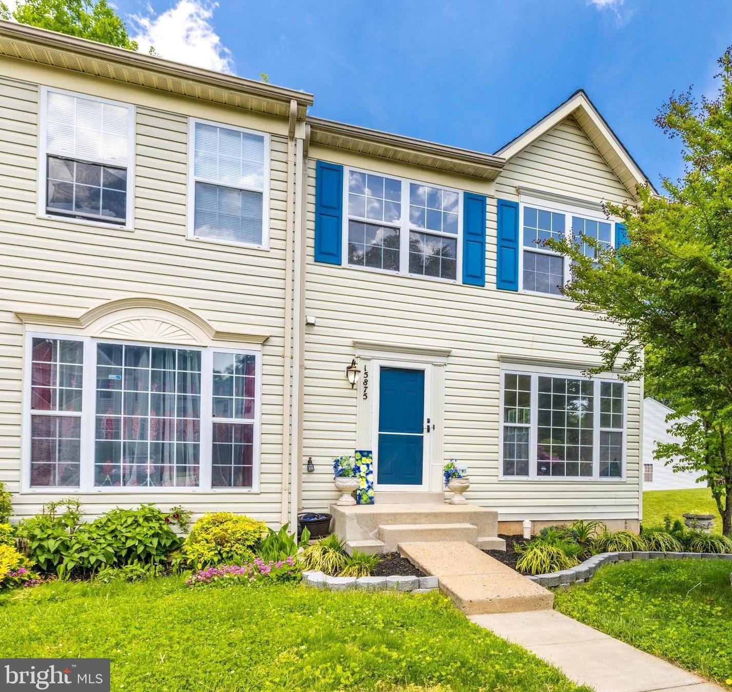 15875 Pebblewood St, Dumfries, VA 22025-1234