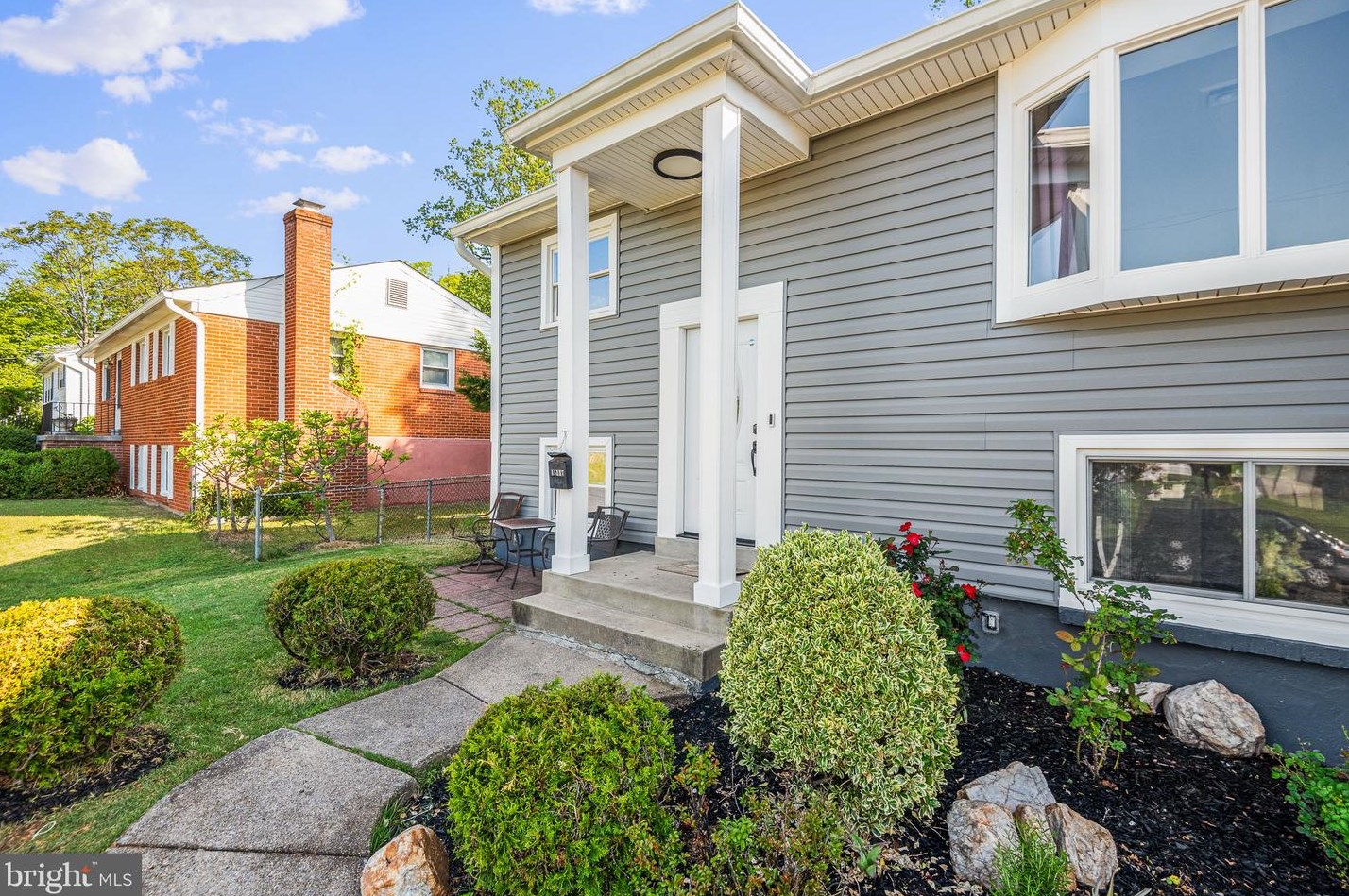 15117 Georgia Rd, Woodbridge, VA 22191-3610