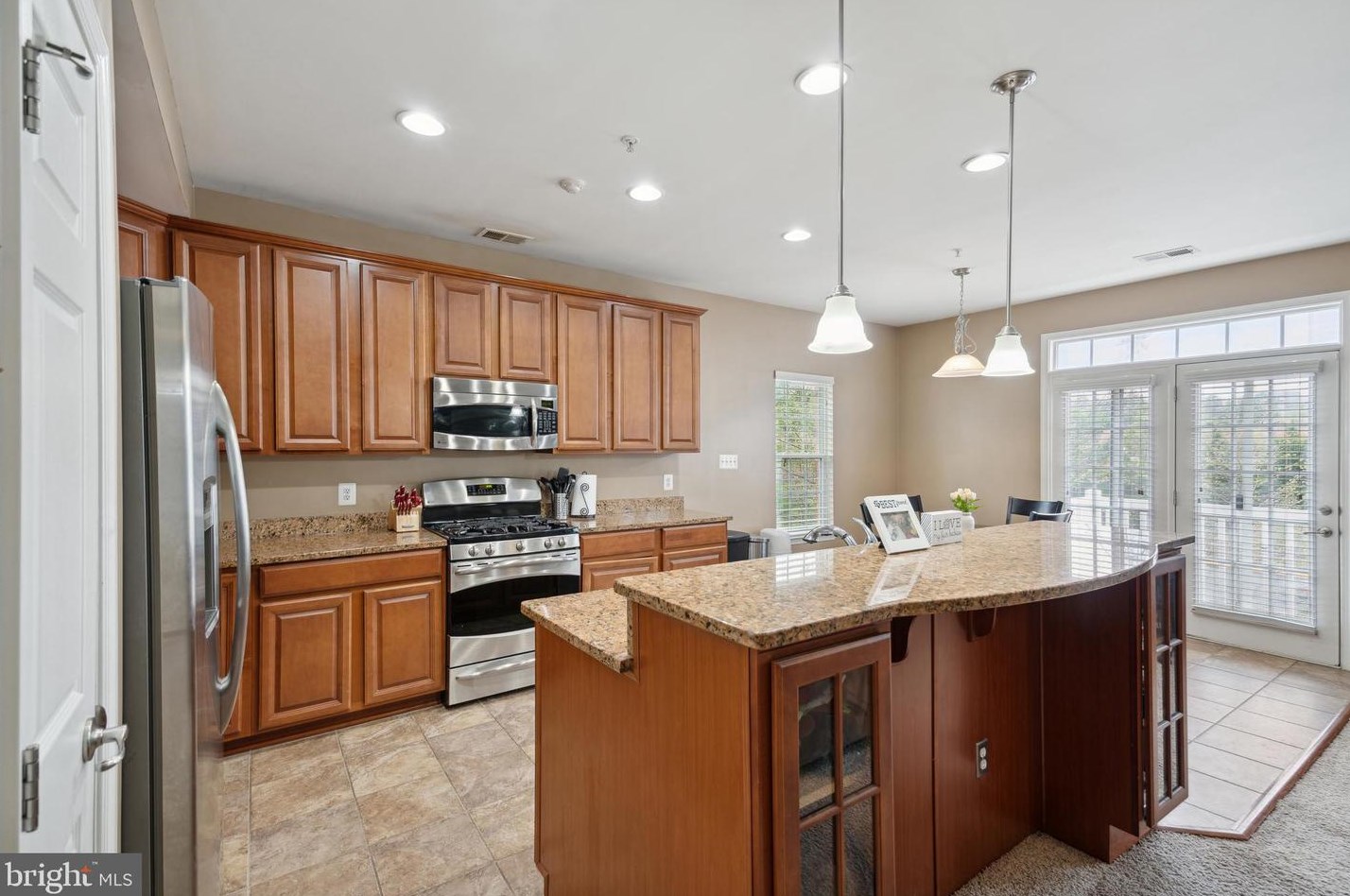 15097 Leicestershire St, Woodbridge VA  22191-6545 exterior