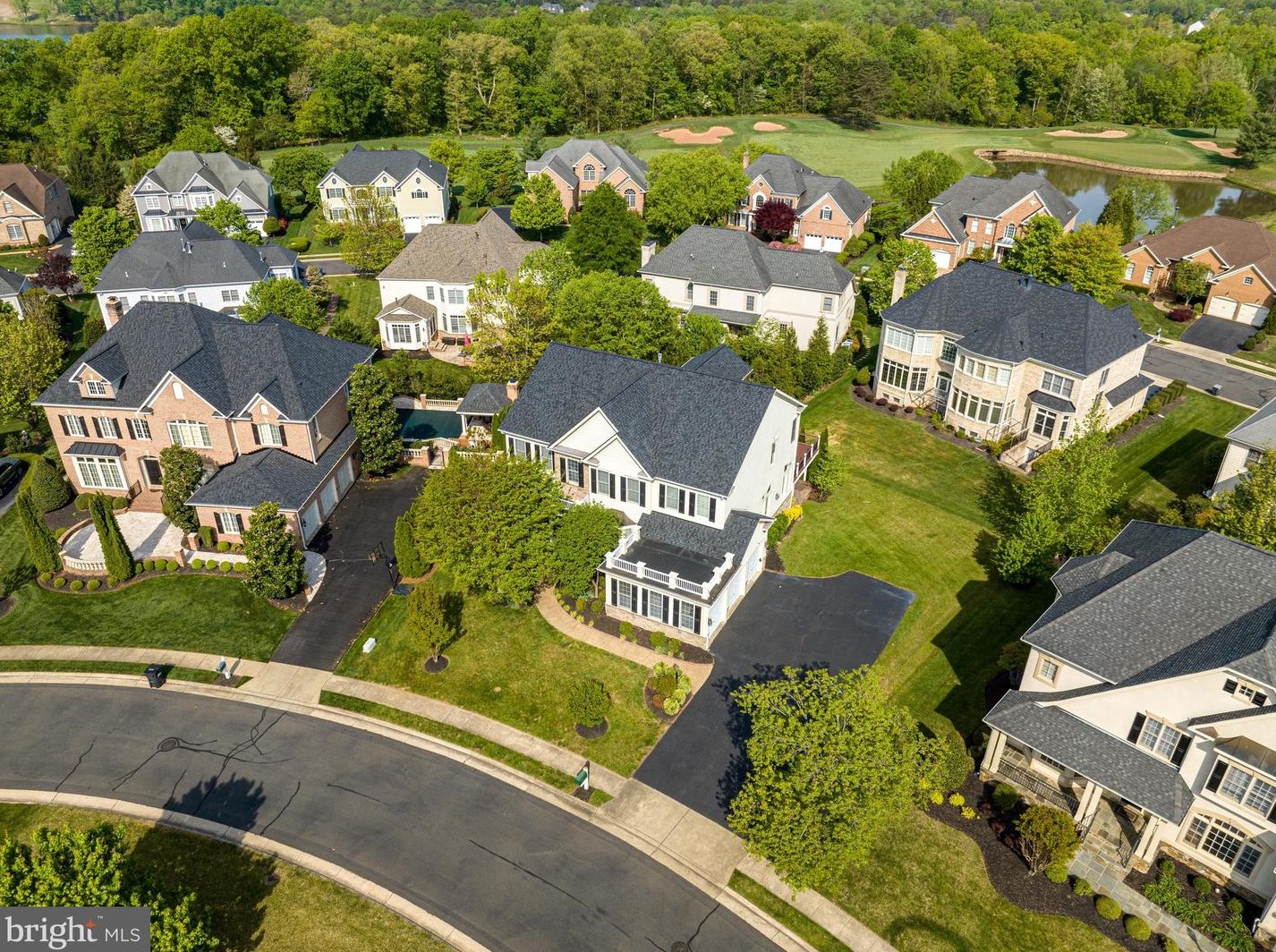 8362 Pedigrue Ct, Gainesville, VA 20155
