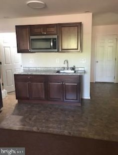 2415 Battery Hill Cir, Woodbridge, VA 22191