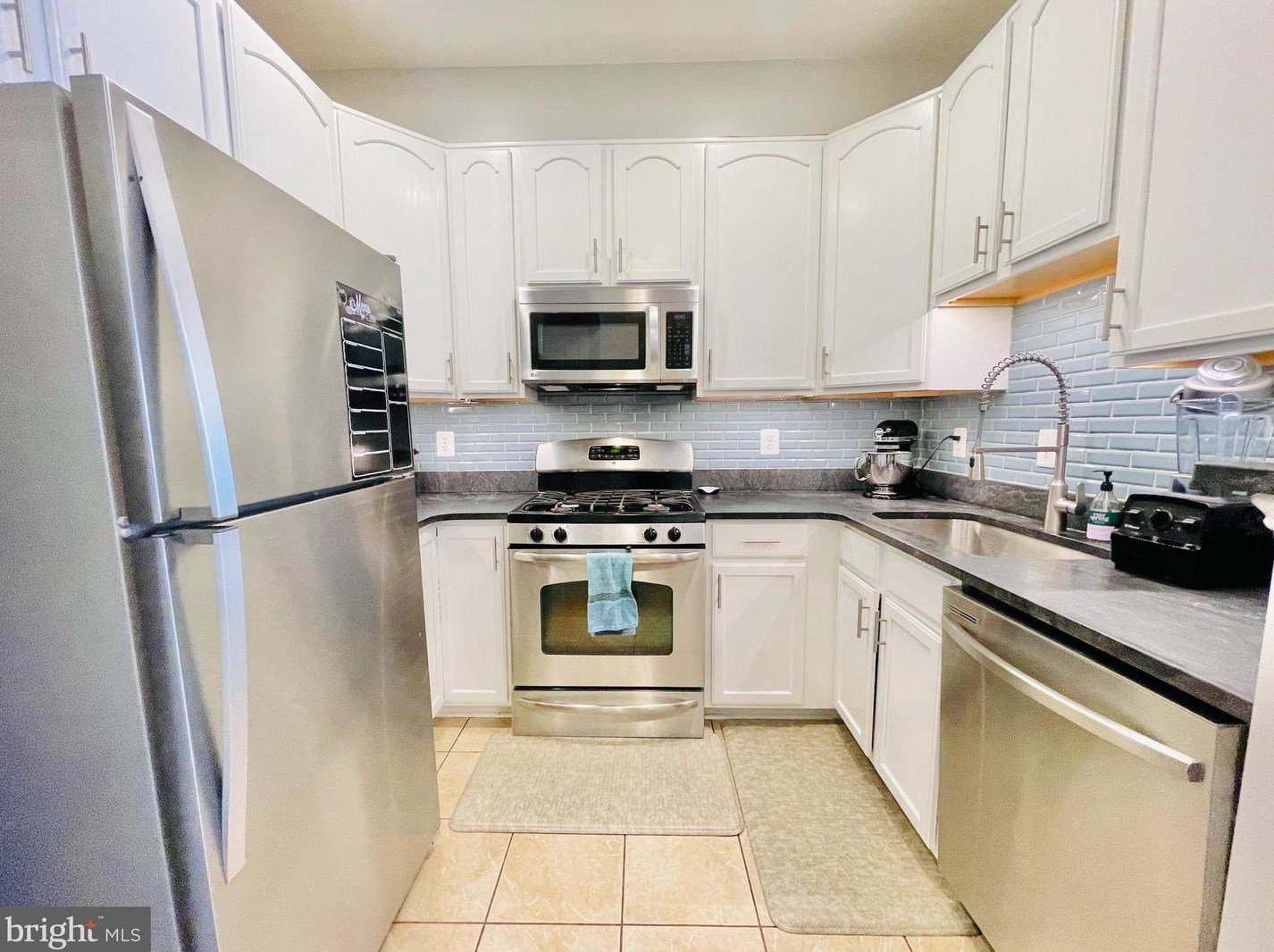 2304 Margraf Cir, Woodbridge, VA 22191