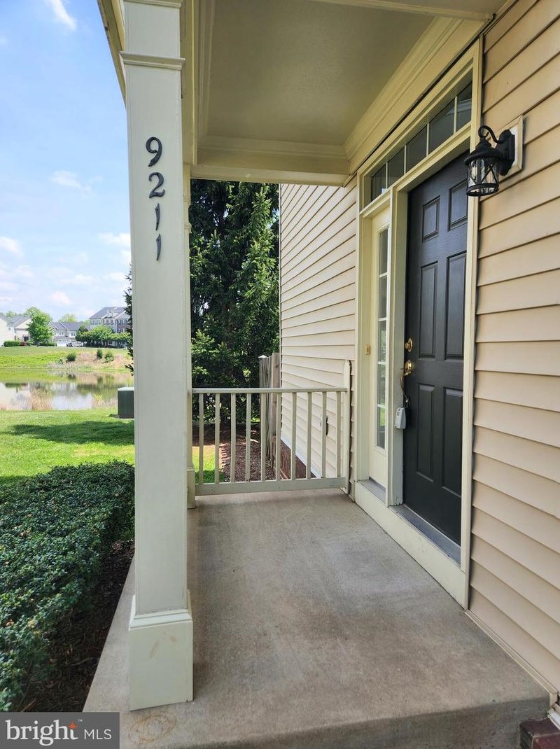 9211 Cascade Falls Dr, Bristow, VA 20136