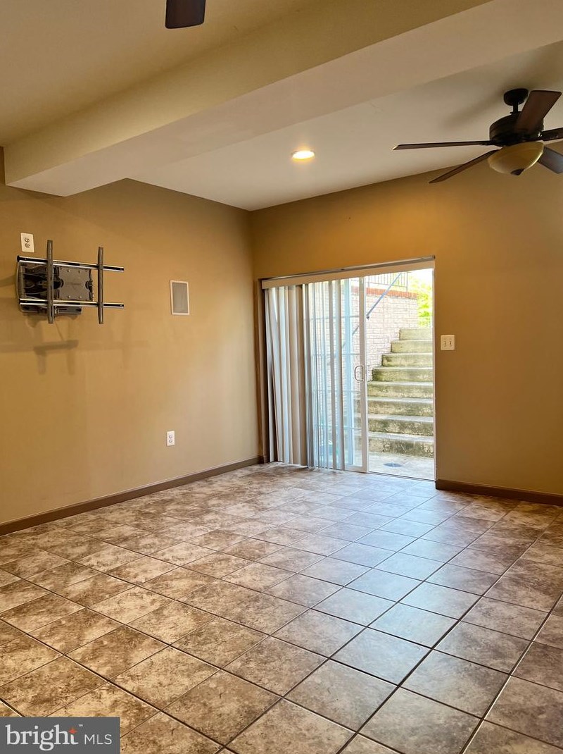 2435 Transom Pl, Woodbridge, VA 22191