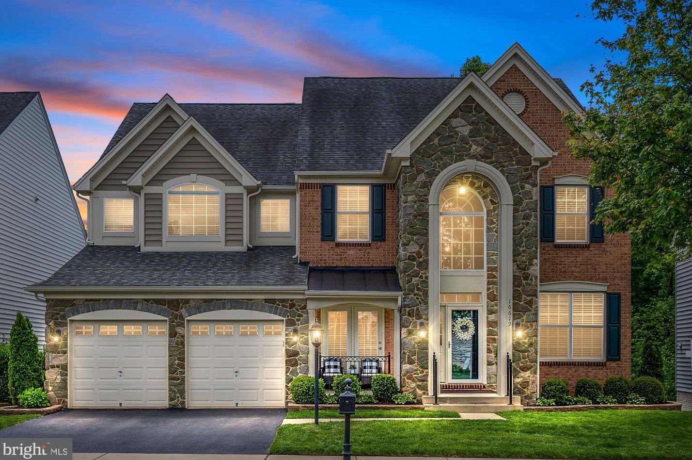 16619 Space More Cir, Woodbridge, VA 22191