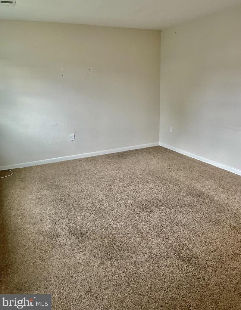 2206 Fort Pickens Ct, Dumfries, VA 22026