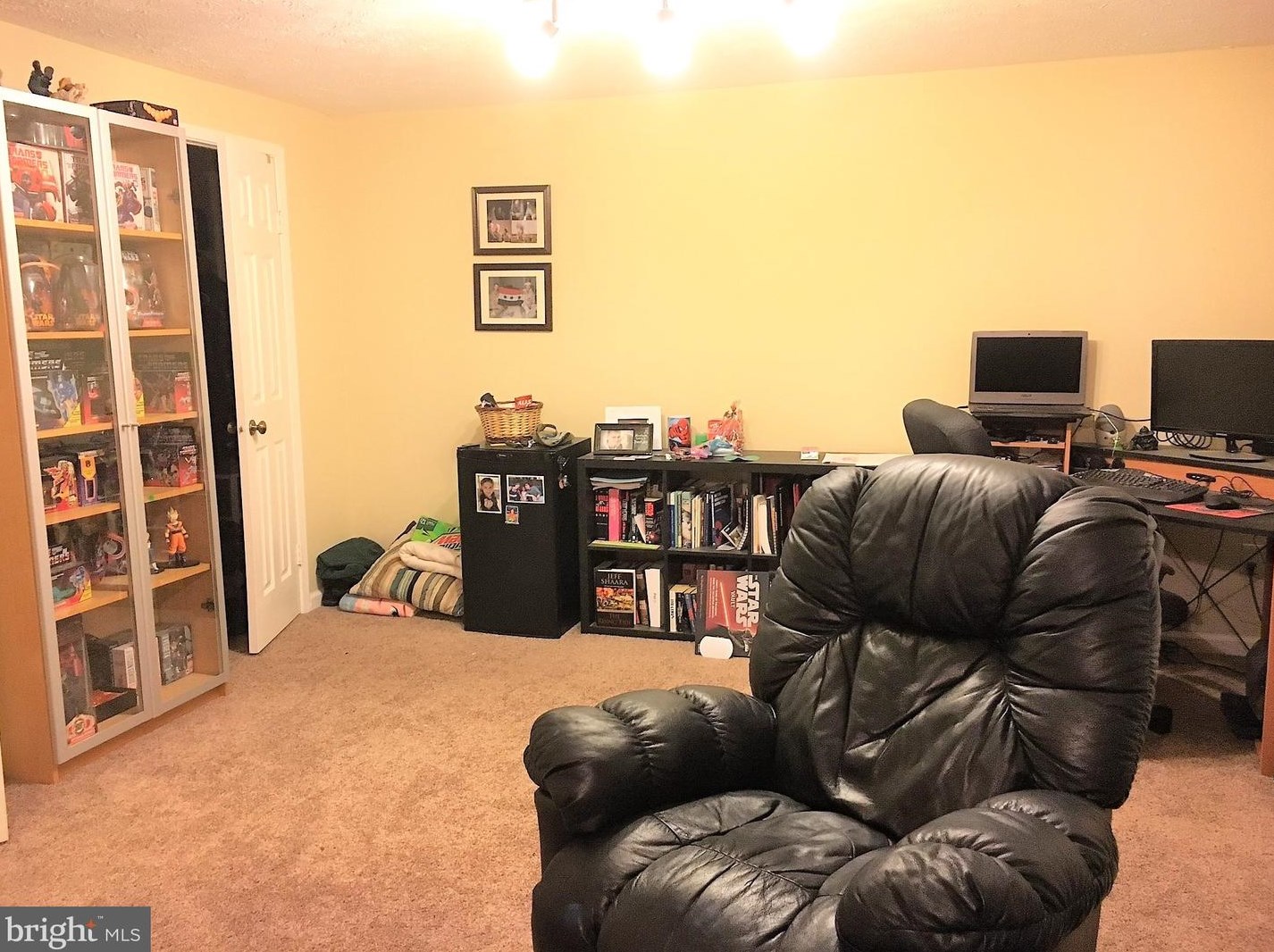 15393 Autumn Ln, Dumfries VA  22025-1007 exterior