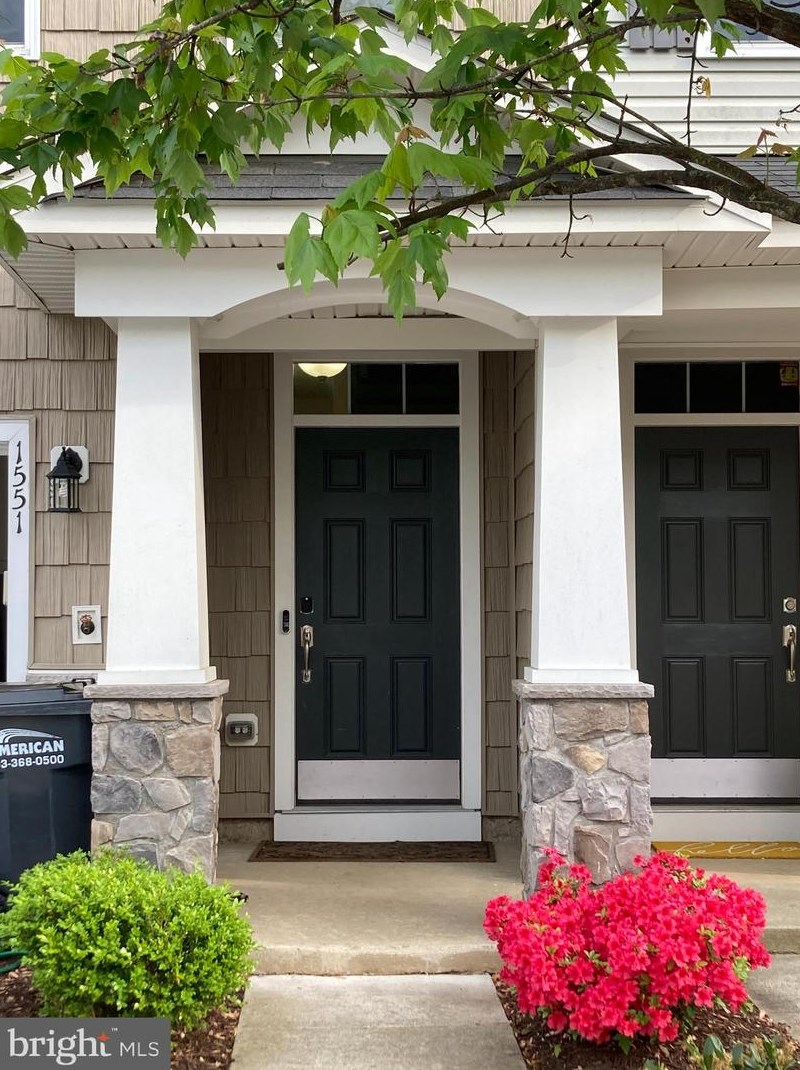 1551 Renate Dr, Woodbridge, VA 22192