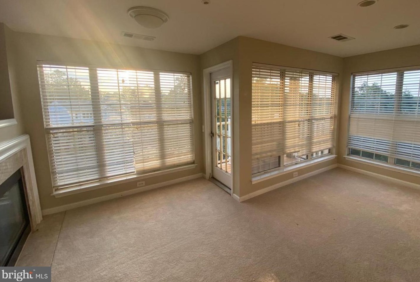 11712 Tolson Pl Apt 303, Woodbridge, VA 22192
