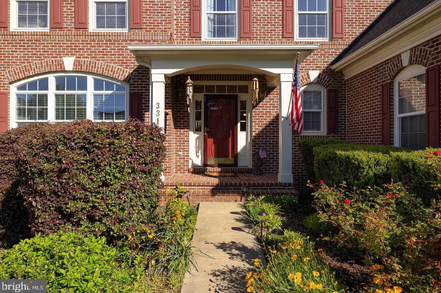3314 Lady Catherine Cir, Triangle, VA 22172