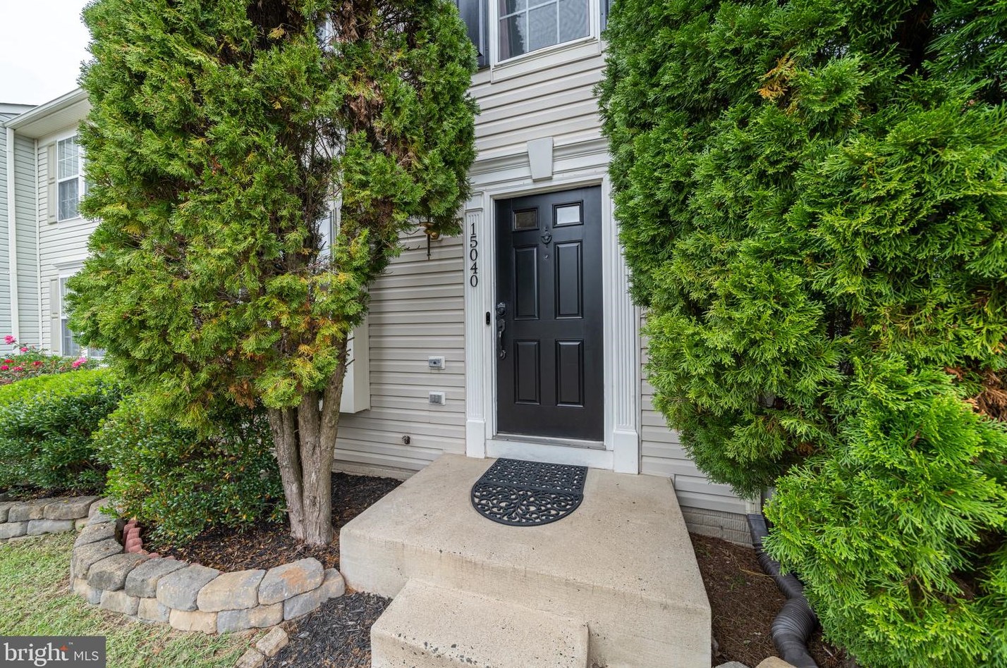 15040 Gaffney Cir, Gainesville, VA 20155