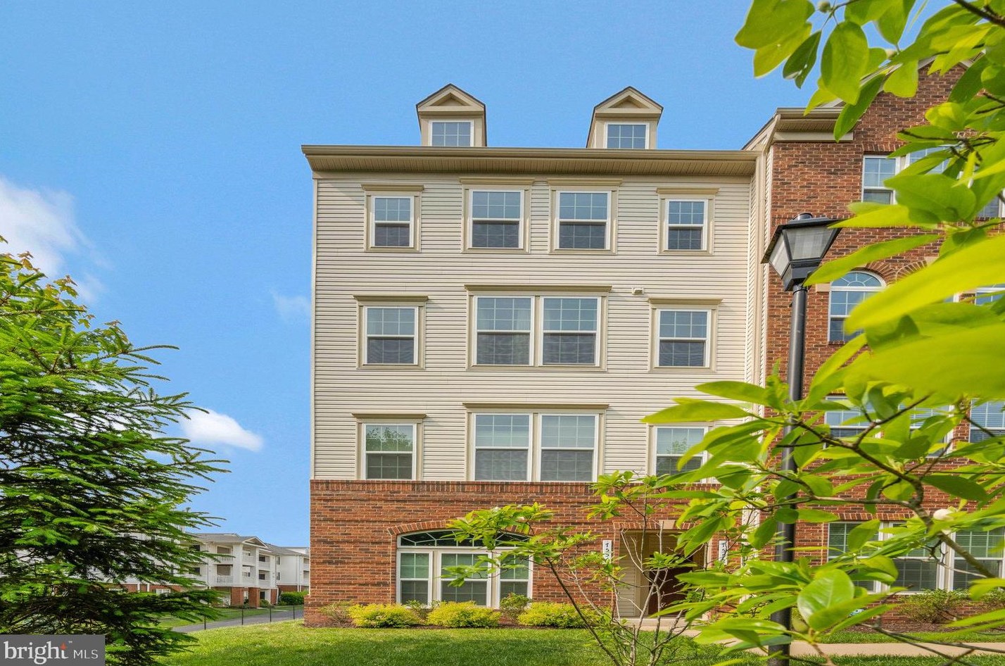 7552 Brunson Cir, Gainesville, VA 20155