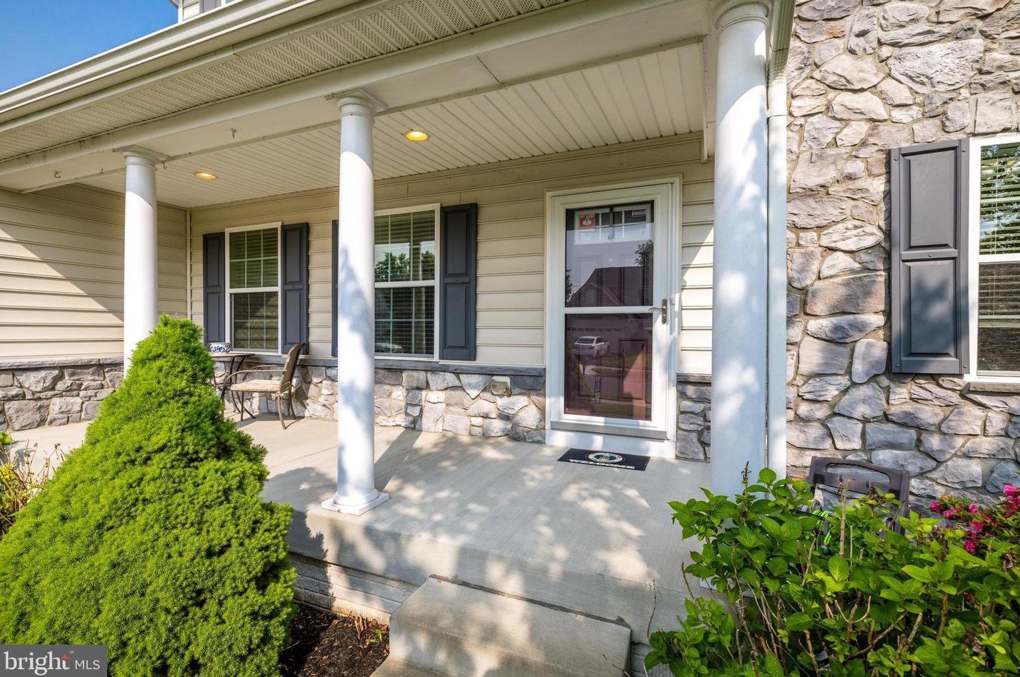 16394 Topsail Ln, Woodbridge, VA 22191