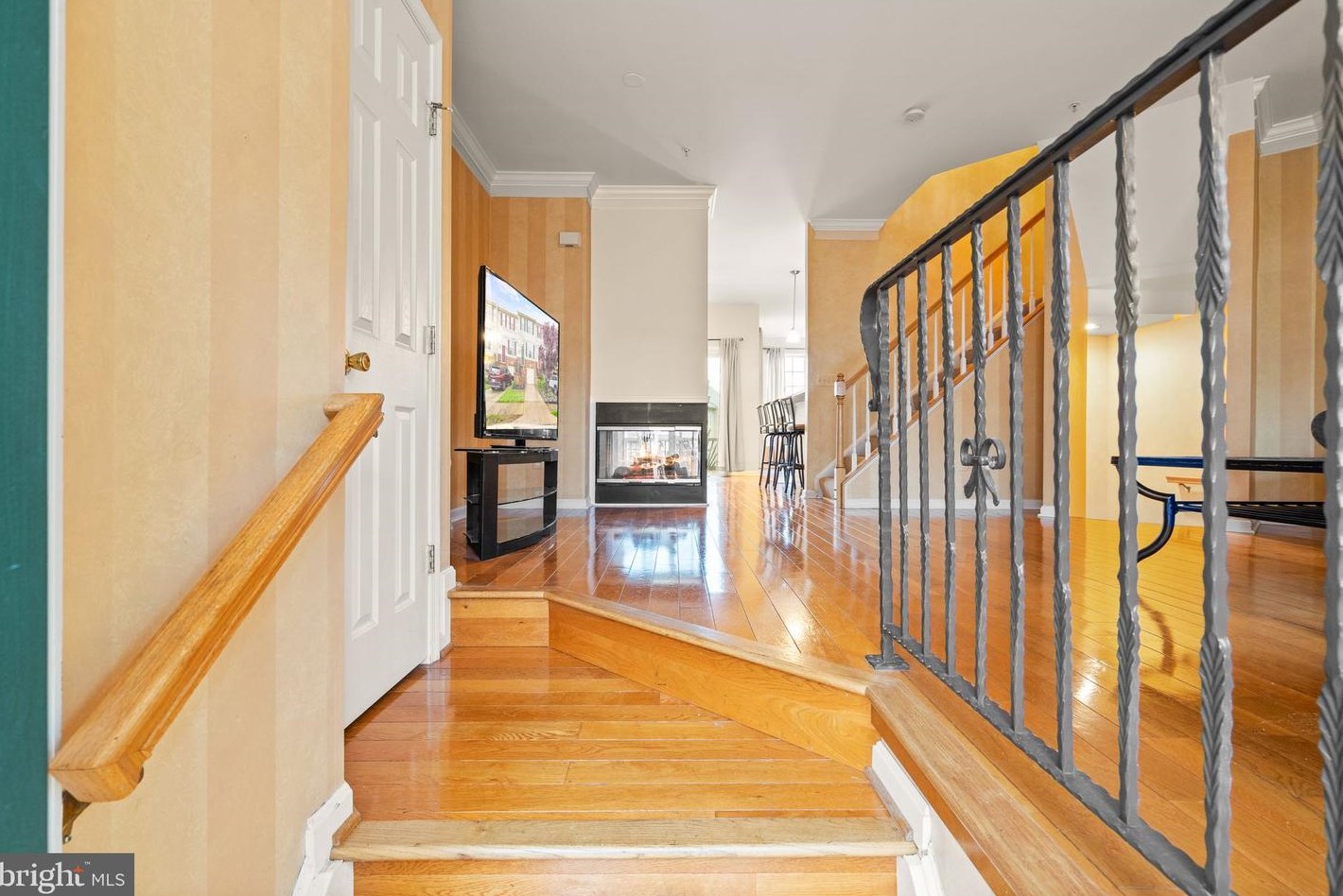 8105 Cerromar Way, Gainesville, VA 20155