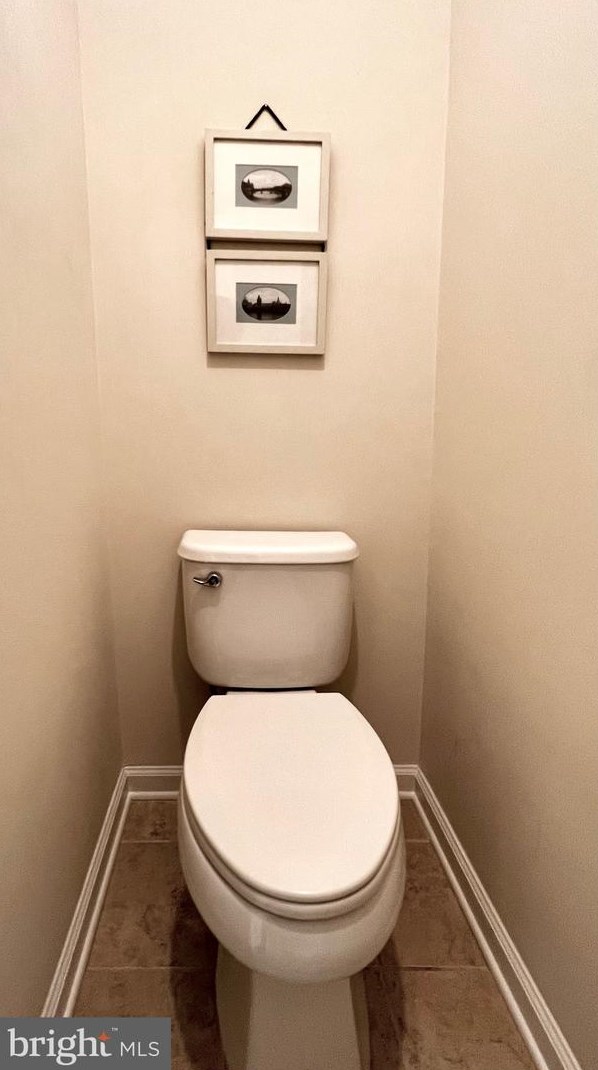 4836 Dane Ridge Cir, Woodbridge VA  22193-6520 exterior