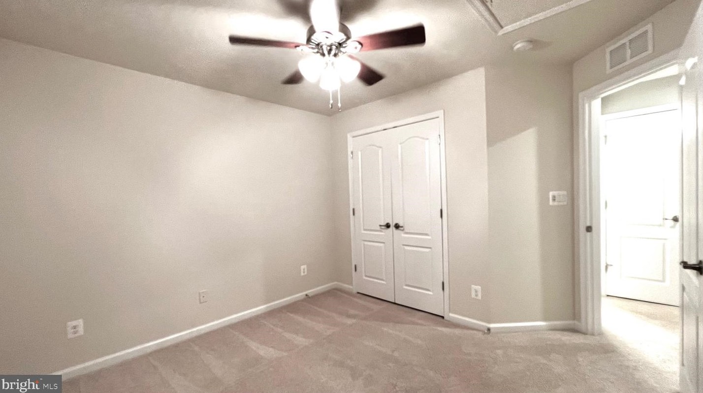 4836 Dane Ridge Cir, Woodbridge VA  22193-6520 exterior