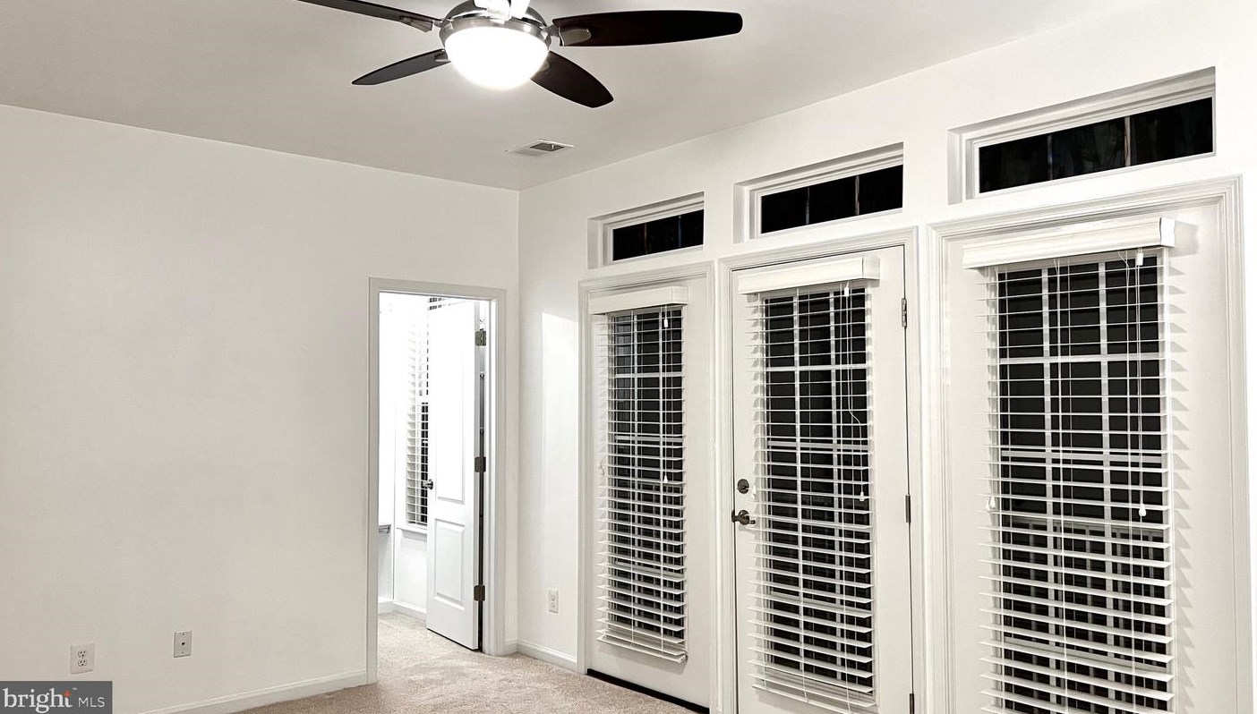 4836 Dane Ridge Cir, Woodbridge VA  22193-6520 exterior