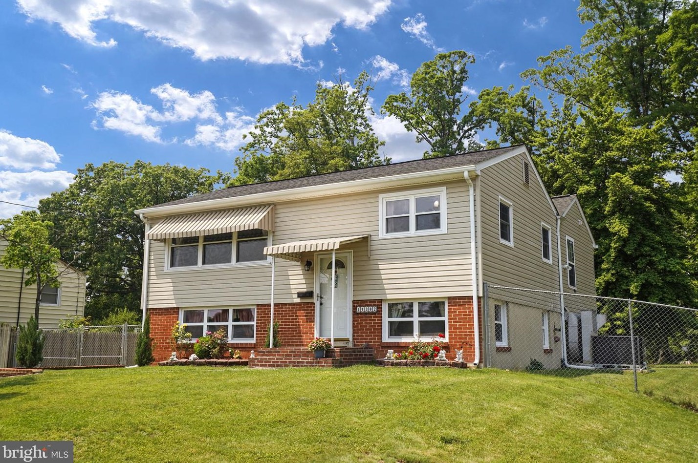 14302 Randall Dr, Woodbridge, VA 22191