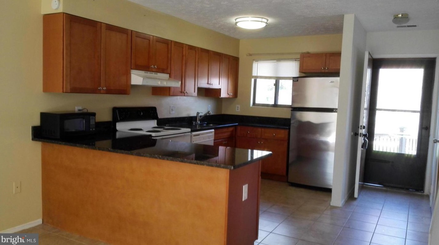 15245 Coachman Ter, Woodbridge, VA 22191