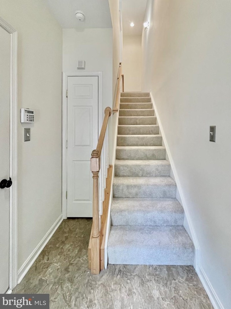 12518 Heykens Ln, Bristow, VA 20136
