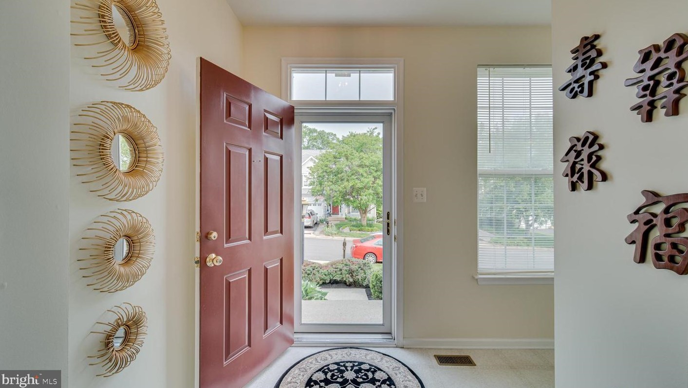 4929 Breeze Way, Dumfries, VA 22025