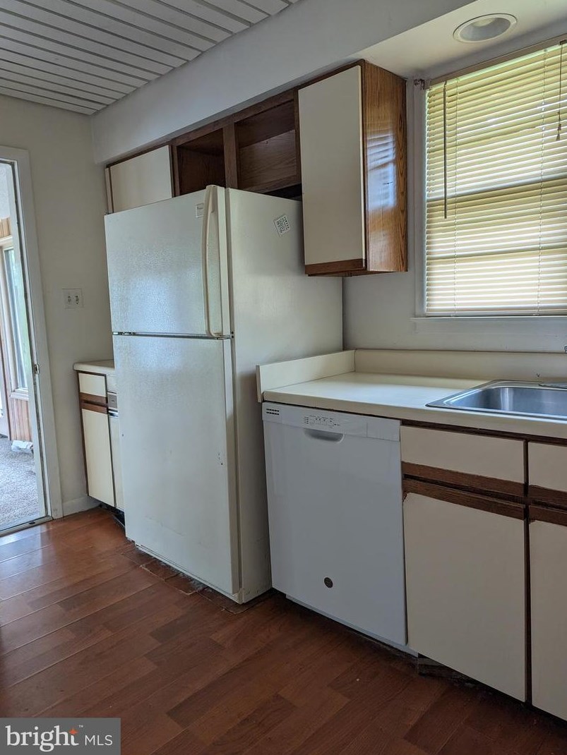 8111 Devlin Rd, Bristow, VA 20136
