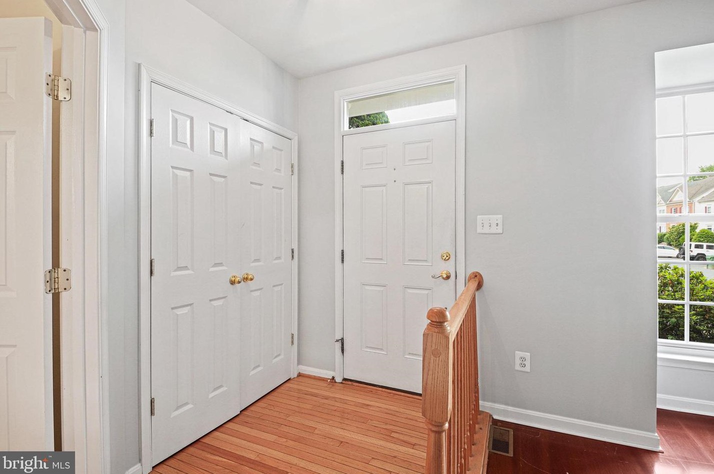 8833 Howland Pl, Bristow VA  20136-5711 exterior